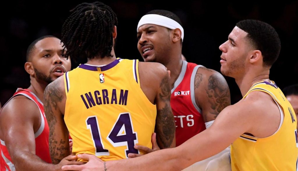 Brutal pelea en la NBA entre Rajon Rondo y Chris Paul en partido entre Lakers y Rockets