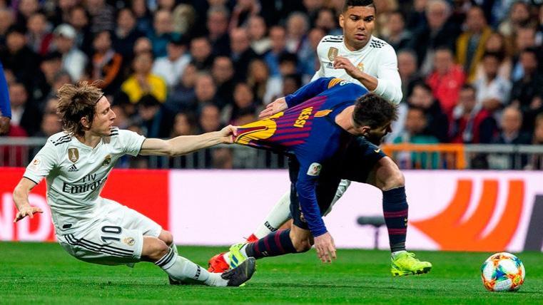 La foto de Leo Messi y Luka Modric que da la vuelta al mundo: La impotencia del Balón de Oro