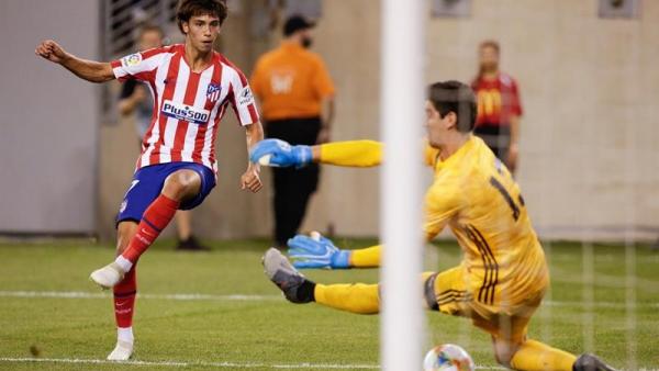 El Atlético tritura al Real Madrid 7 a 3 en derbi, amistoso