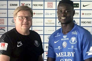 Insólito: futbolista de Sierra Leona renunció a equipo sueco porque tenía frío