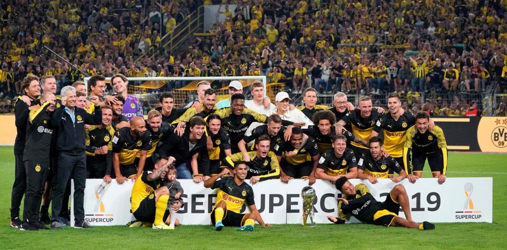 Borussia Dortmund cortó el reinado del Bayern Munich y gritó campeón