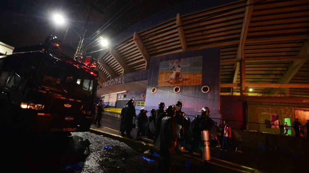 El fútbol hondureño, de luto: cuatro muertos tras un cruce de barras antes del clásico Olimpia - Motagua