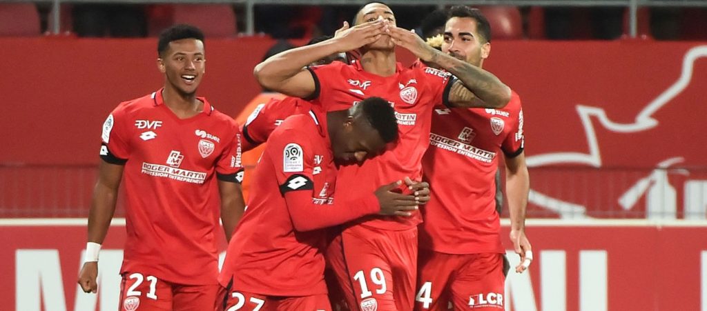 Gol del venezolano Jhonder Cádiz dio el triunfo al Dijon ante el PSG