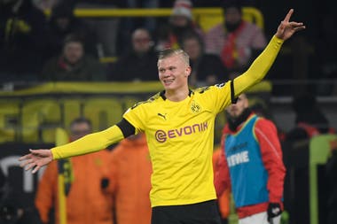 El demoledor lo hizo de nuevo: Haaland ya tiene 5 goles en 57 minutos en Borussia Dortmund
