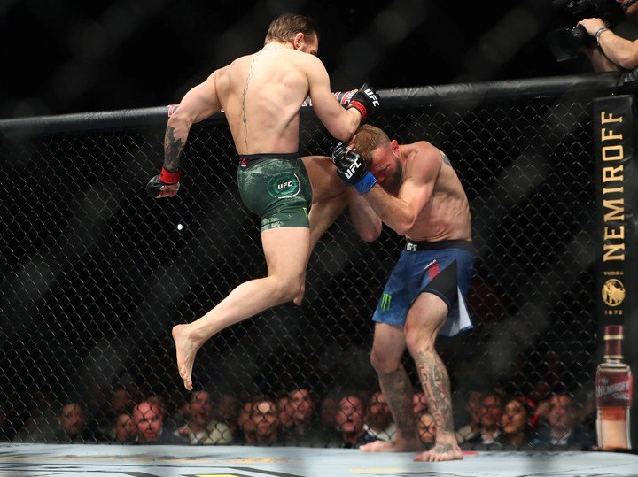 Conor McGregor se ganó 80 millones en tan solo 40 segundos en su regreso