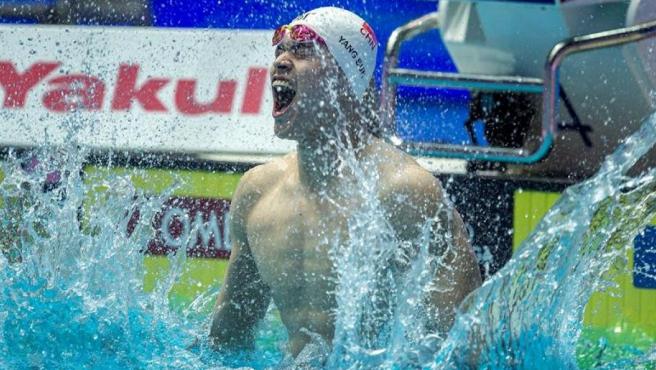 Por destruir sus muestras de sangre: suspenden por dopaje al nadador chino Sun Yang
