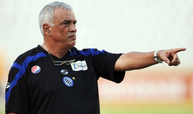 Richard Páez: «Es una mamarrachada la propuesta de la Liga Futve»