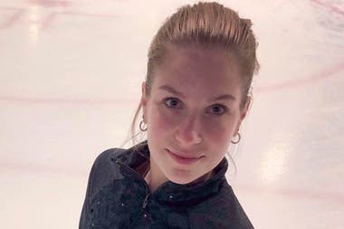 Conmoción por el fallecimiento de una campeona mundial de patinaje sobre hielo tras caer de un sexto piso