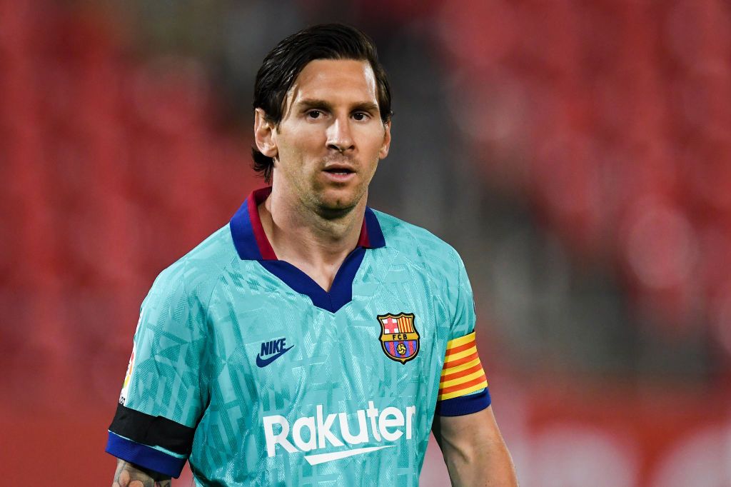 El parecido de Messi con una leyenda del fútbol español vuelve locas las redes sociales