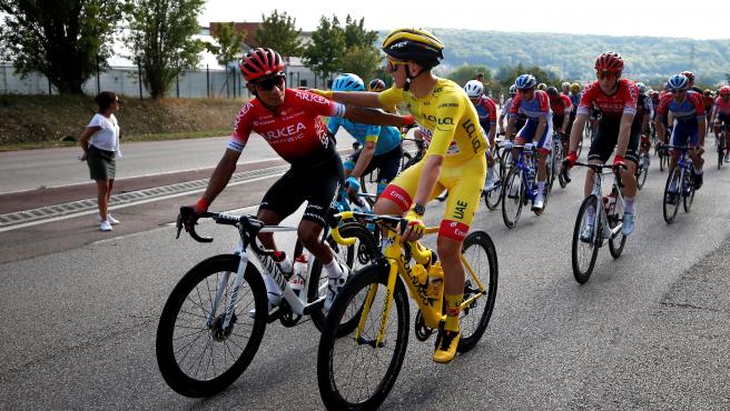 La sombra del dopaje vuelve al Tour: Dos detenidos en el equipo de Nairo Quintana