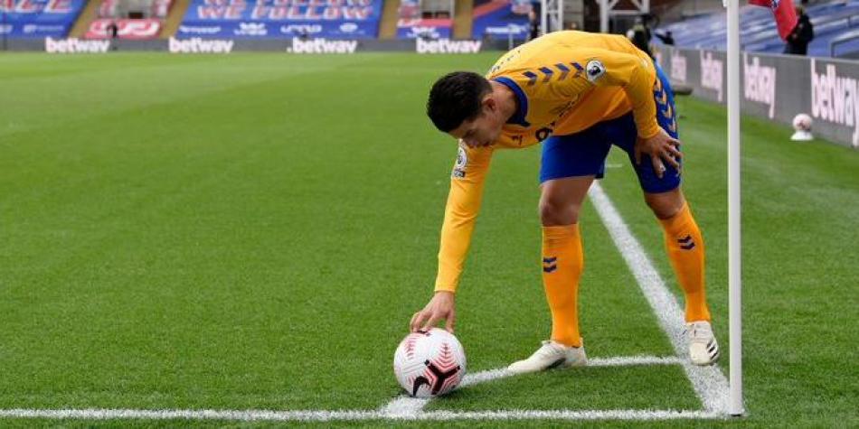 Prensa inglesa asegura que James pudo ir a Manchester United o Barcelona antes de Everton