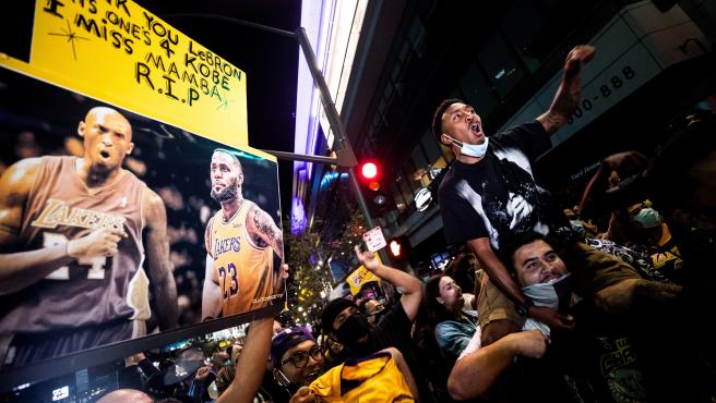 Así fue la celebración de los Laker tras coronarse en la NBA