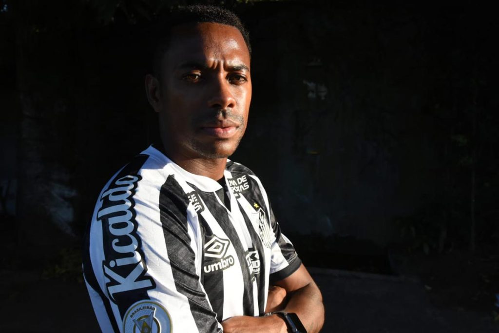 Un patrocinador deja el Santos tras el fichaje de Robinho “por respeto a las mujeres”