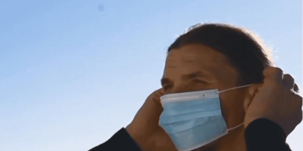 Ibrahimovic promociona las mascarillas: No eres Zlatan, no retes al virus