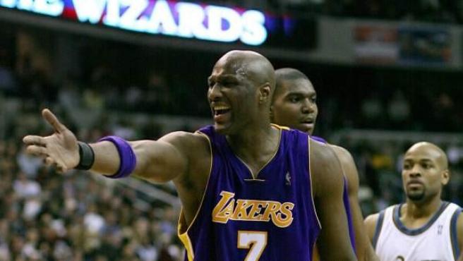 Vuelve a preocupar el estado de salud de Lamar Odom tras su separación: "Necesita ayuda"