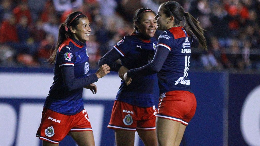 Norma Palafox y las Chivas enfrentarán al América en la Liguilla mexicana