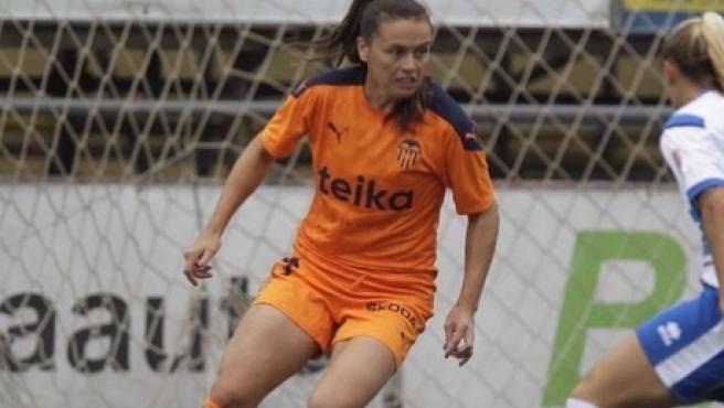 El espectacular golazo 'maradoniano' del Valencia femenino que arrasa en redes