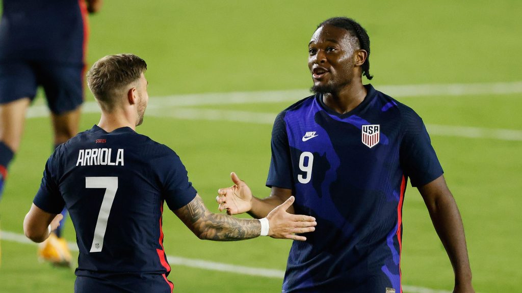 Estados Unidos gana 6-0 a El Salvador con 5 goles en 10 minutos