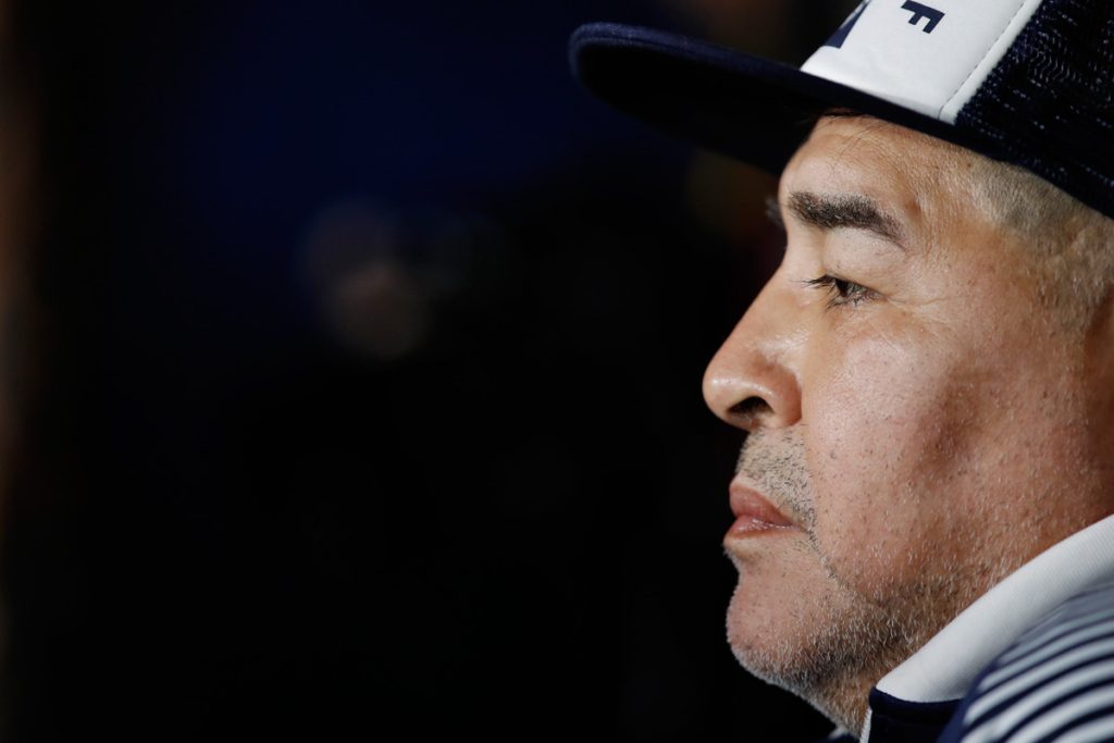 Estadio del Nápoles pasa a llamarse formalmente como Diego Armando Maradona