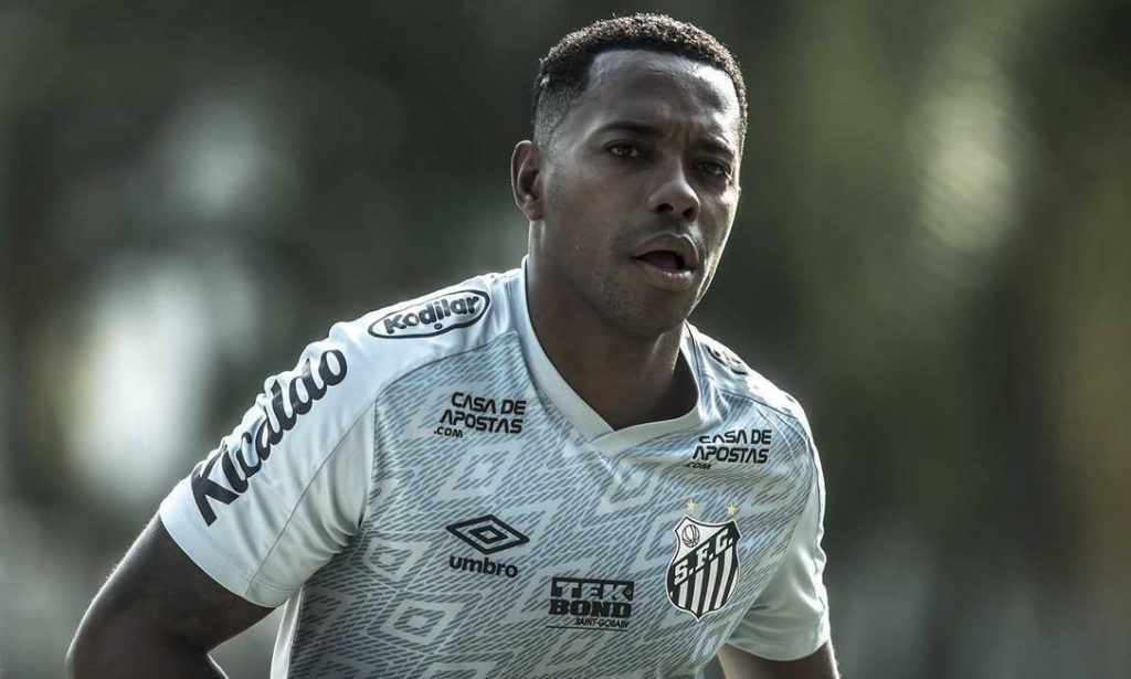 Robinho es condenado a nueve años de prisión por violación