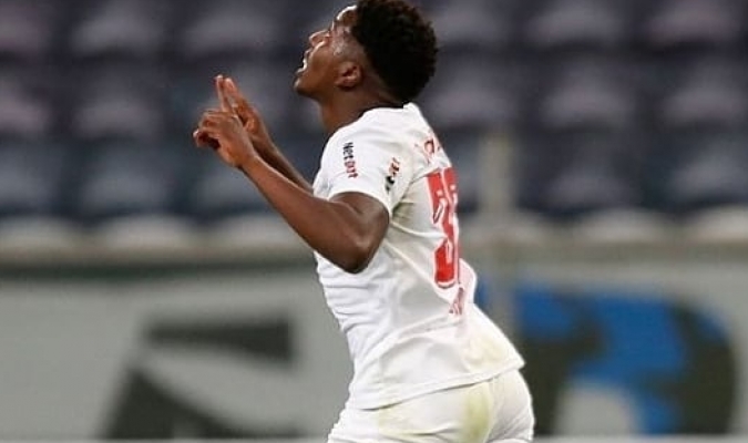 El venezolano Jan Hurtado marca un golazo en la victoria del Bragantino