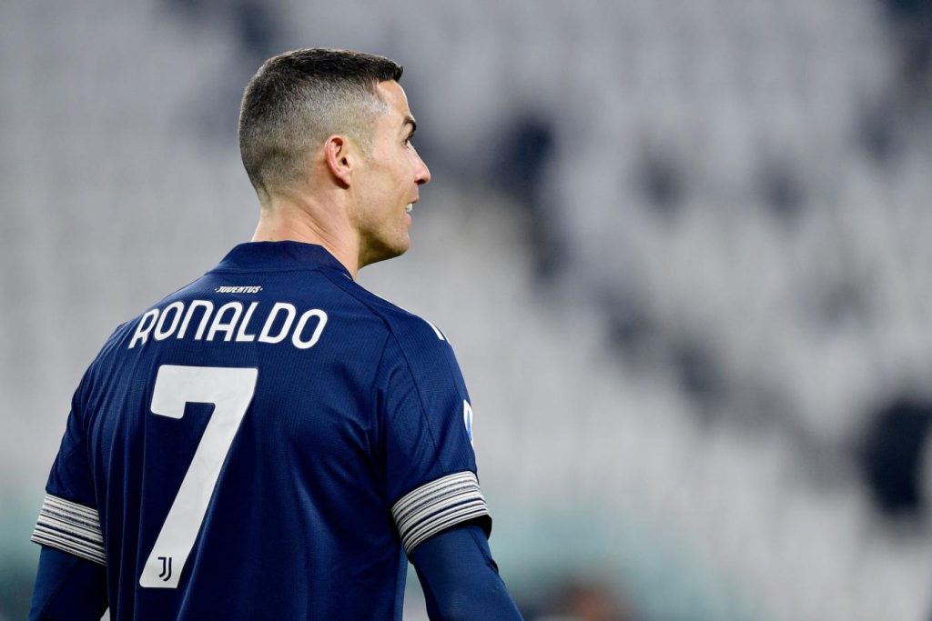 Cristiano Ronaldo anota su gol 759 e iguala el máximo histórico