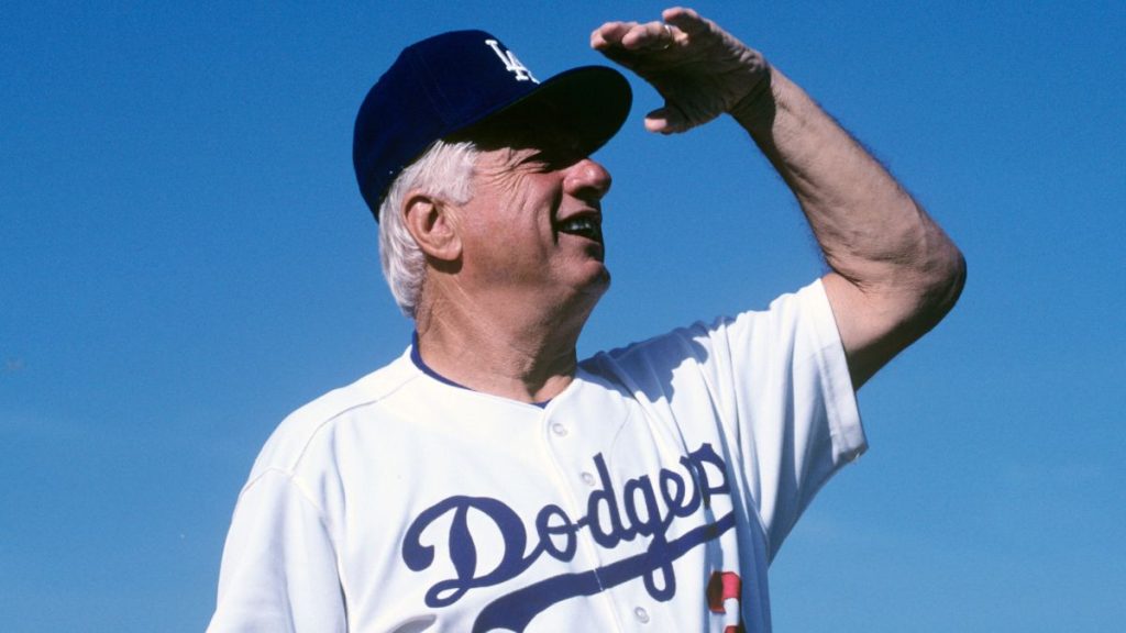 Falleció Tom Lasorda, exmánager de los Dodgers, a los 93 años