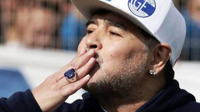 Siguen los escándalos de Maradona: Se filtra un polémico audio de su médico