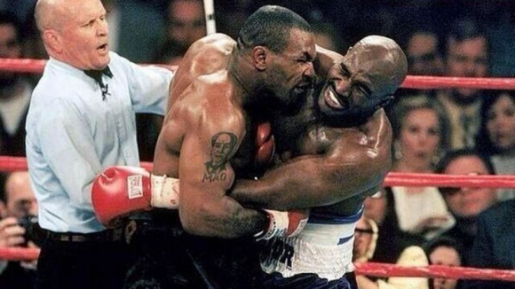 ¿Que pasó con la oreja que Tyson le arrancó a Holyfield?
