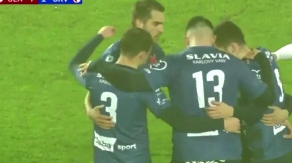 Le llamaron "El Carrusel": La innovadora jugada preparada en un córner que terminó en gol