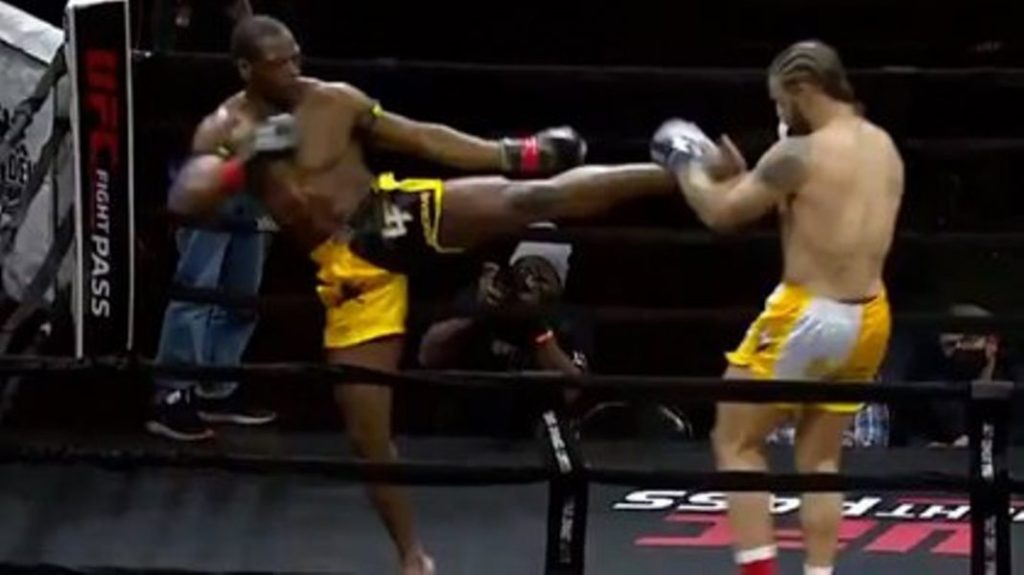 UFC: Con patada “tornado” venció a su rival en solo 48 segundos