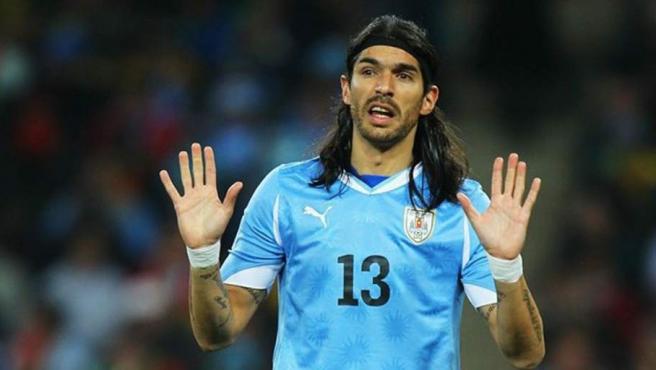 El 'Loco' Abreu incansable: ficha por su 31º equipo a los 44 años