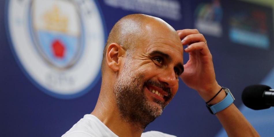 Con un puro y cantando a grito de Oasis: así celebró Pep Guardiola