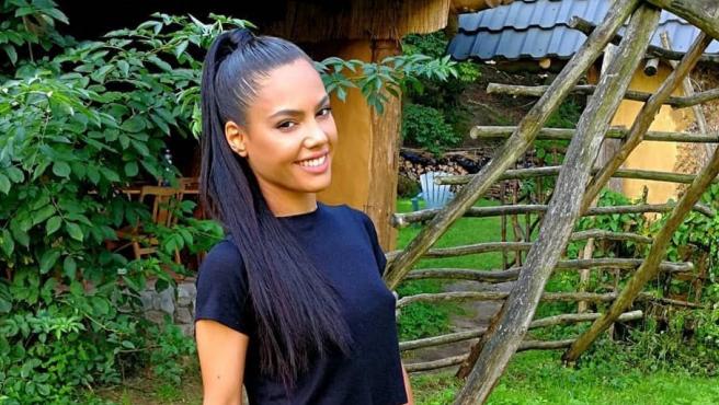 El Villarreal invita a la actriz porno Apolonia Lapiedra a la final de la Europa League después de un troleo en Twitter