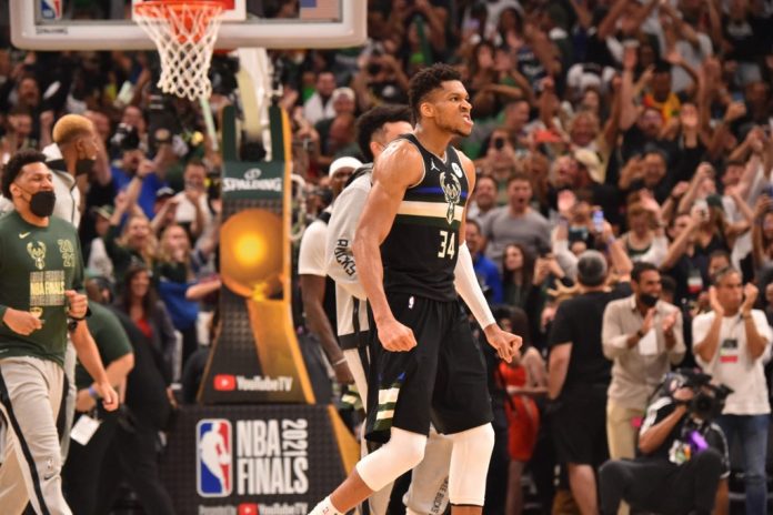 Milwaukee Bucks vence a los Phoenix Suns y logra su primer título de NBA en 50 años
