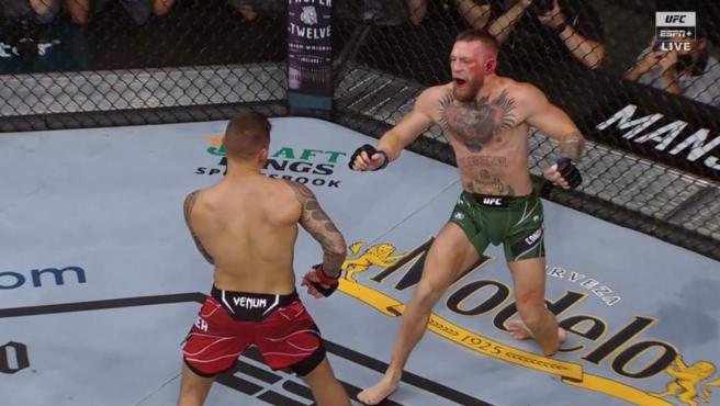 Conor McGregor se parte la tibia y pierde su trilogía en la UFC ante Dustin Poirier