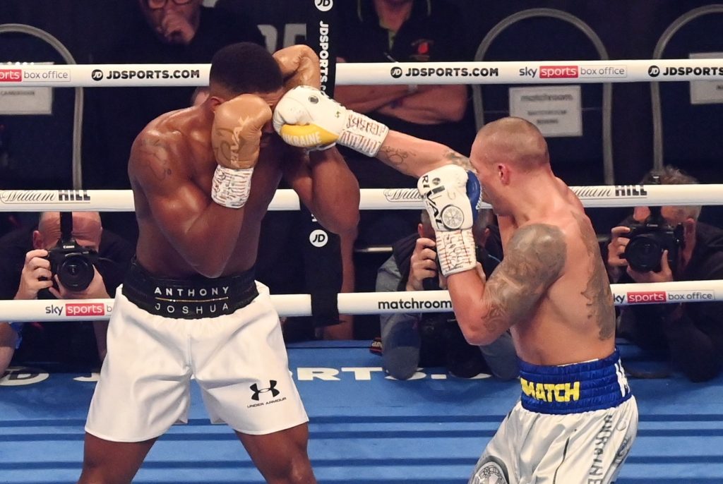 Anthony Joshua fue destrozado en su propia casa y un ucraniano es el nuevo rey de peso completo