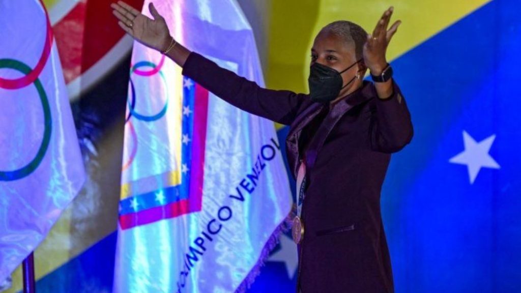 ¿A qué equipo le va Yulimar Rojas en el beisbol venezolano?