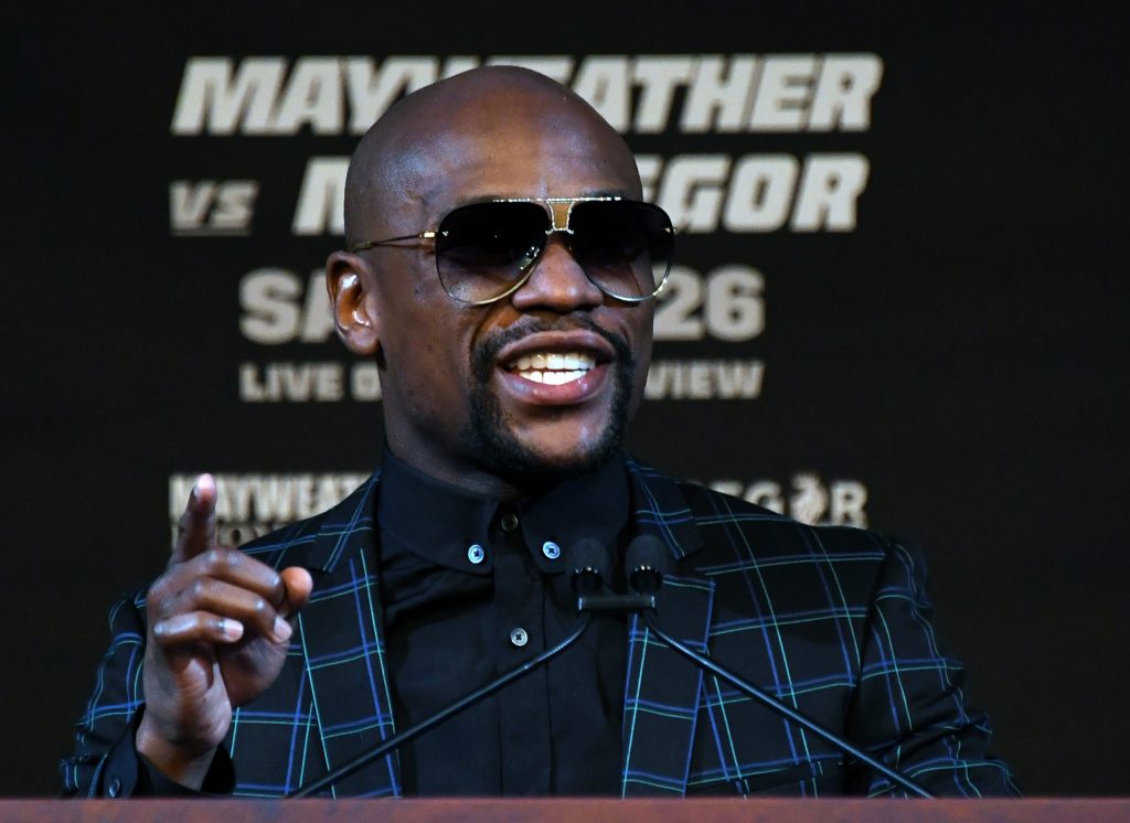 El excéntrico regalo de Navidad de Floyd Mayweather de más de 18 millones de dólares