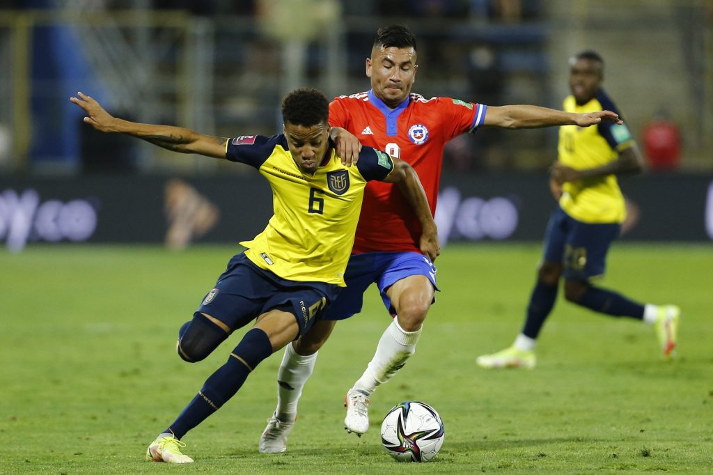 Selección de Chile se frota las manos: Podría ir al Mundial si se castiga a Ecuador por una posible alineación indebida