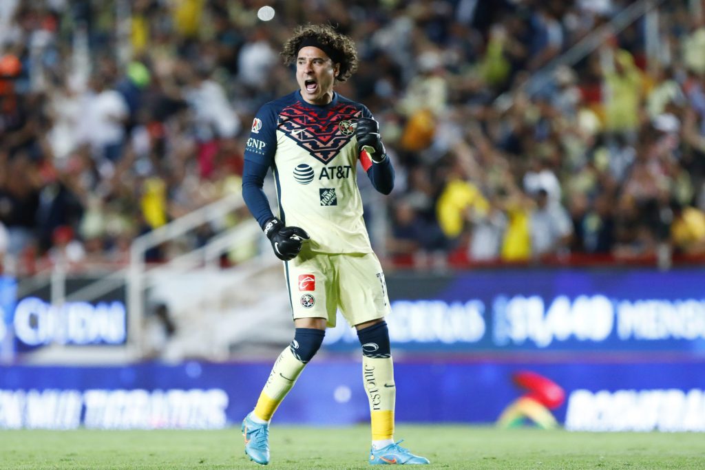 Memo Ochoa no quiere saber nada de David Faitelson y lo bloquea de sus redes sociales