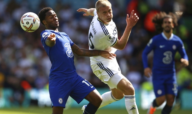 Leeds United golea sin compasión a un desconocido Chelsea