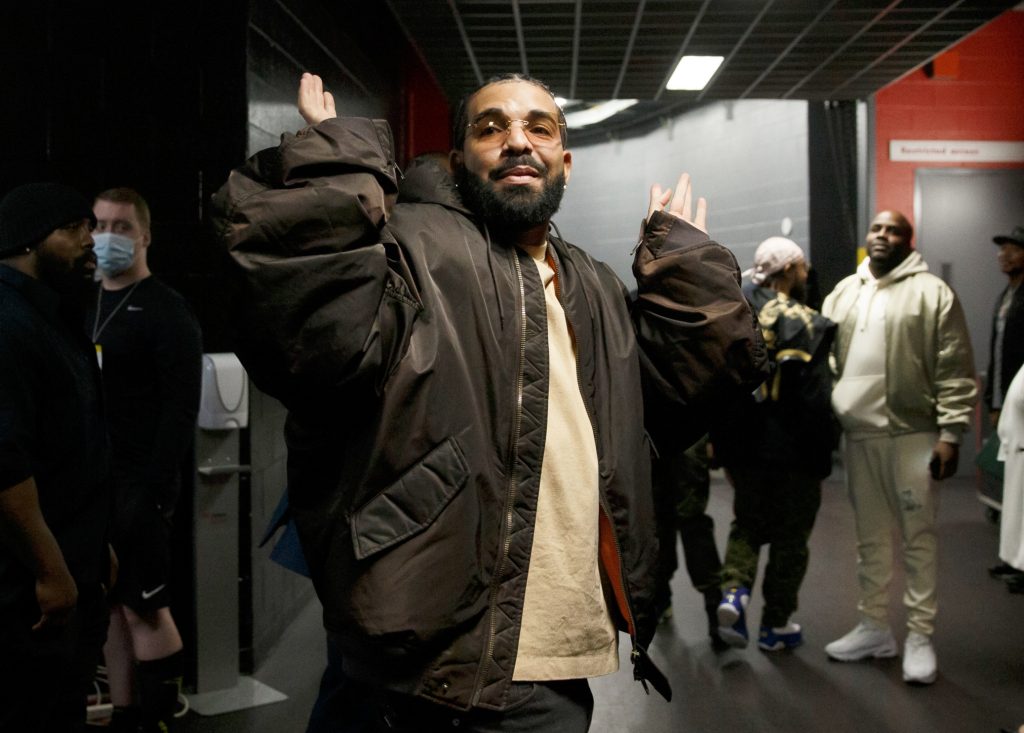 Drake perdió más de $800,000 por apostarle al FC Barcelona que perdió contra el Real Madrid en el Clásico de España