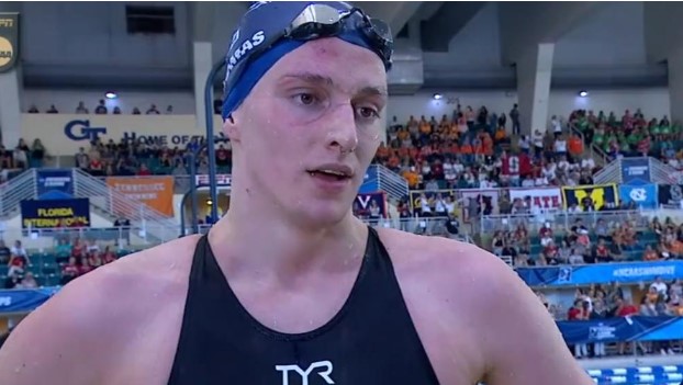 Una campeona universitaria denuncia que estuvieron "expuestas a los genitales masculinos" de Lia Thomas en el vestuario