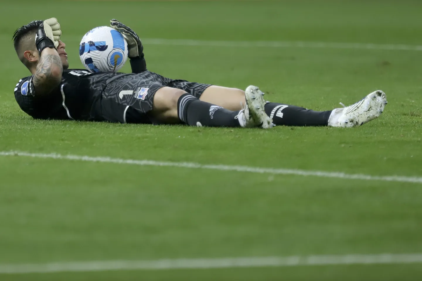 El golazo de arco a arco en el fútbol chileno que le está dando la vuelta al mundo