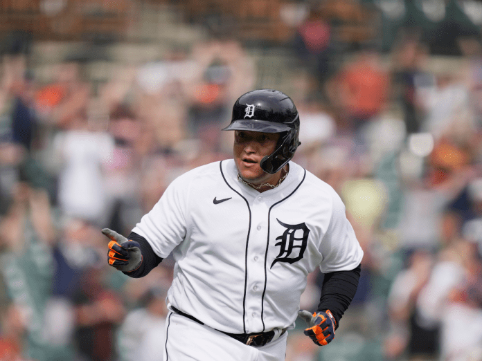 Miguel Cabrera es el venezolano mejor pagado en la MLB de la historia