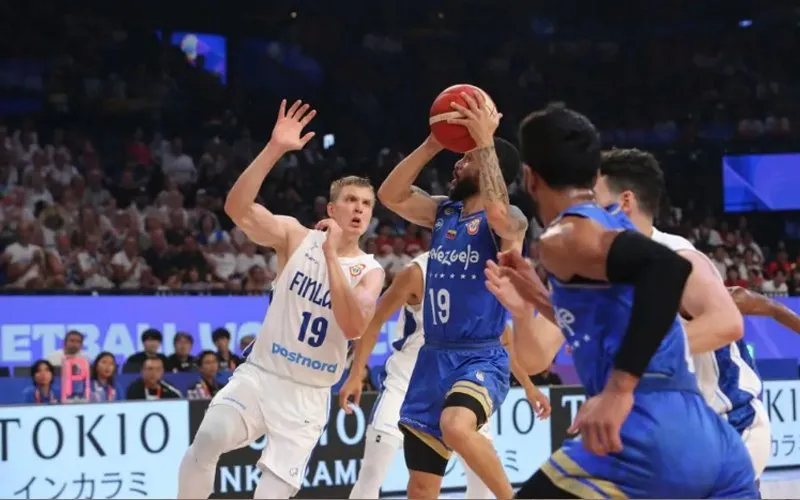 Venezuela tropezó con Finlandia y cerró el peor mundial de su historia