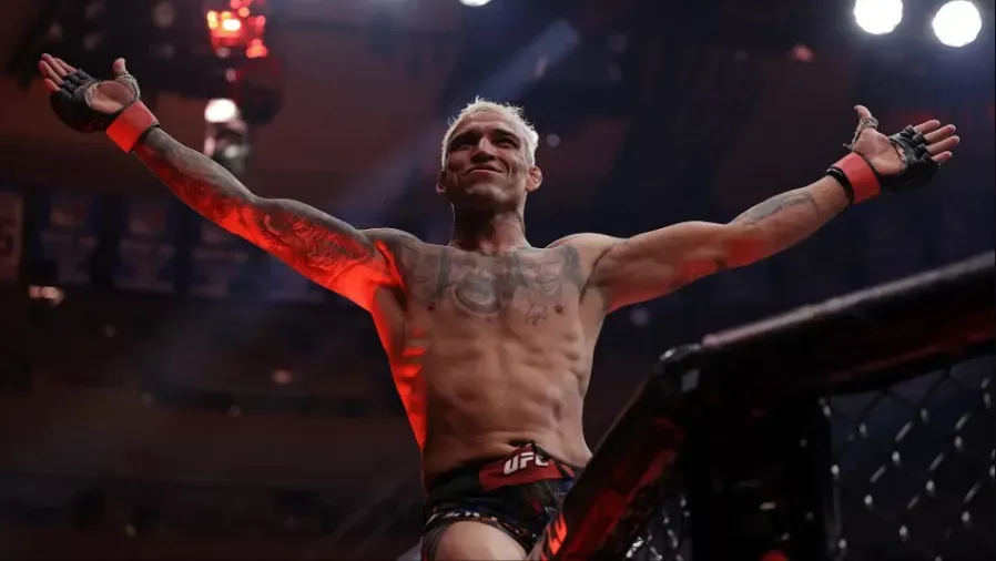 Charles Oliveira responde a las críticas por su victoria en UFC 326: "Hice que pareciera fácil"
