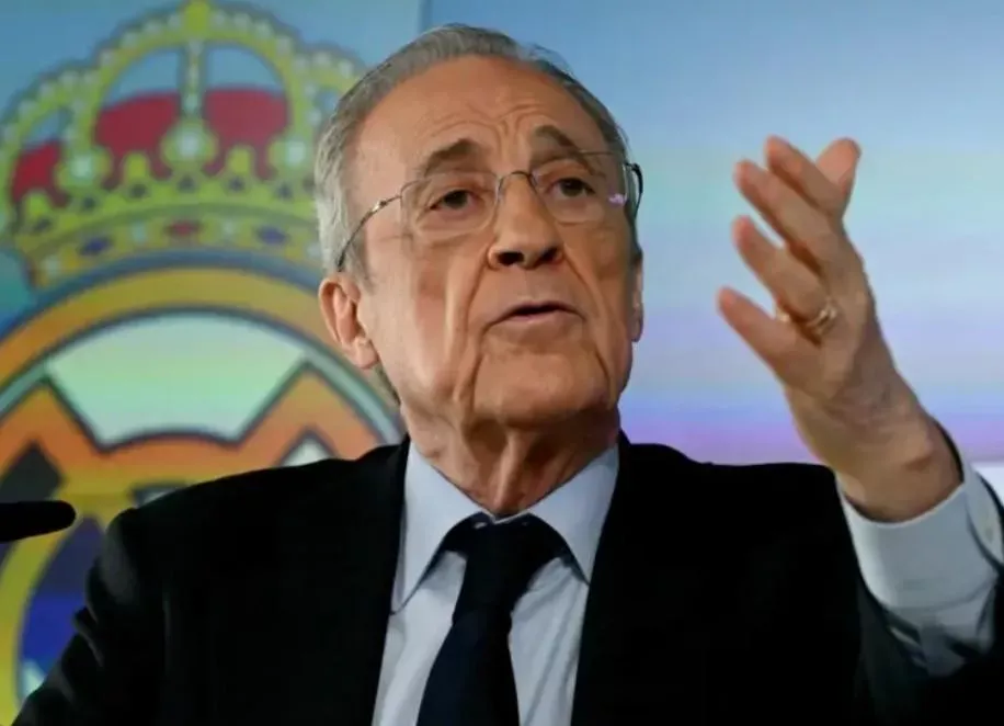 Florentino Pérez, revalidó su cargo tras imponerse a su rival Enrique Riquelme en las primeras elecciones a la presidencia del club merengue en 20 años