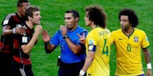 Fue árbitro del 7-1 a Brasil, pastor evangélico, periodista y ahora será DT en España